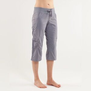Lululemon Yoga Camp Crop Fossil Size 4